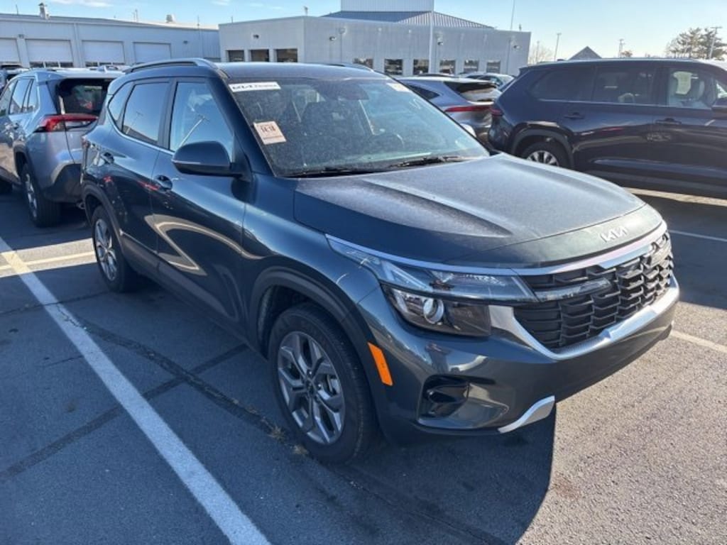 Used 2024 Kia Seltos S SUV