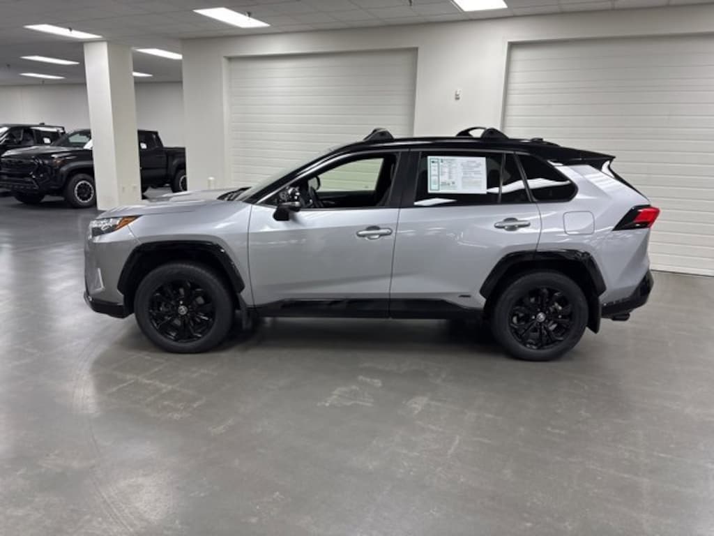 Used 2022 Toyota RAV4 Hybrid Hybrid XSE SUV