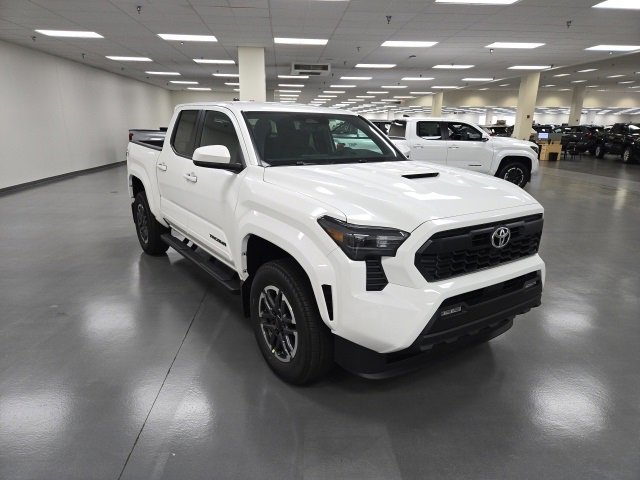 2025 Toyota Tacoma TRD Sport's photo
