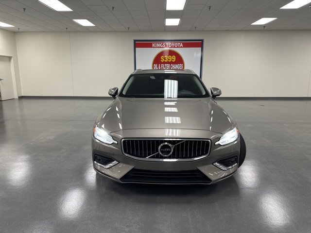 Used 2019 Volvo V60 Inscription with VIN YV1A22SL9K1005366 for sale in Cincinnati, OH