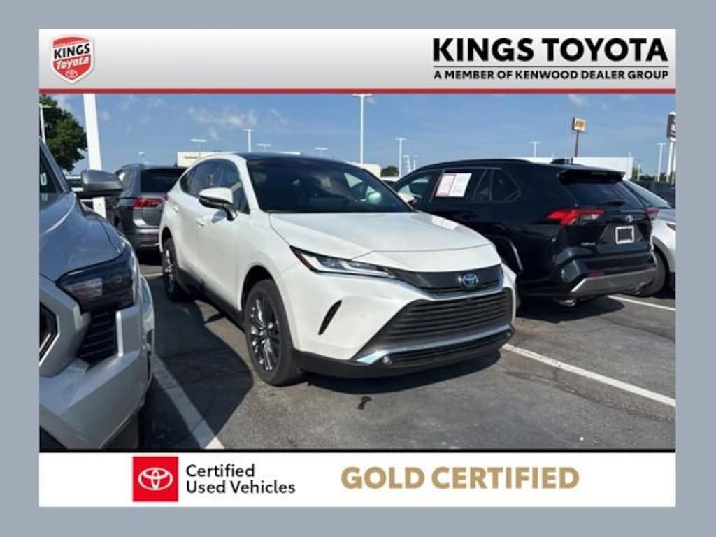 Used 2024 Toyota Venza LE SUV