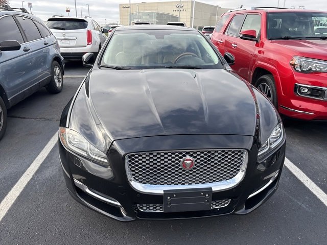 2016 Jaguar XJ XJL Portfolio photo 2