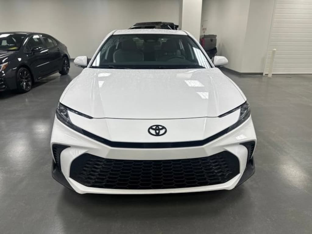 Used 2026 Toyota Camry SE Sedan