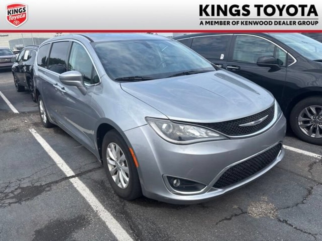 Used 2019 Chrysler Pacifica Touring Plus Van Passenger Van