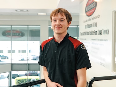 Staff member Owen Nolan from ID_13f553