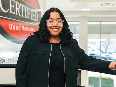Staff member Diana Hernandez from ID_2de43d
