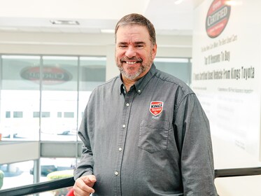 Staff member Ron Kravitz from ID_32b69f