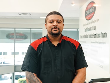 Staff member Zavon Douglas from ID_13f553