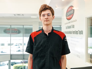 Staff member Henry Conly from ID_13f553
