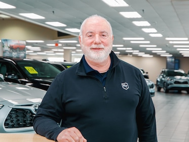 Staff member Brad Cohen from ID_fb9c5f