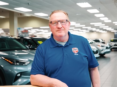 Staff member Greg Walker from ID_d7c2f9