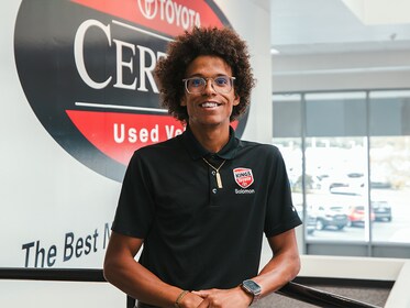 Staff member Solomon Mpalanyi from ID_2de43d