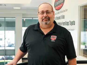 Staff member Steve Holbrook from ID_32b69f