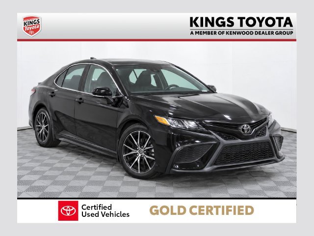 Used 2022 Toyota Camry SE Sedan