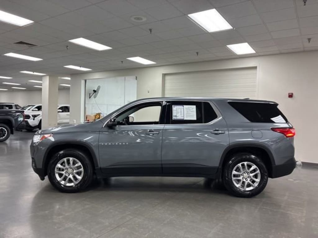 Used 2021 Chevrolet Traverse LS SUV