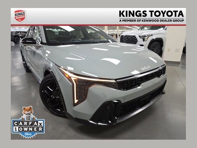 2025 Kia K4 GT-Line Turbo AT's photo