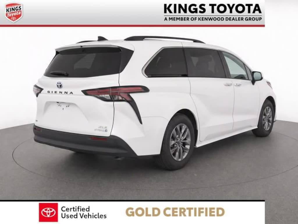 Used 2023 Toyota Sienna XLE Van Passenger Van