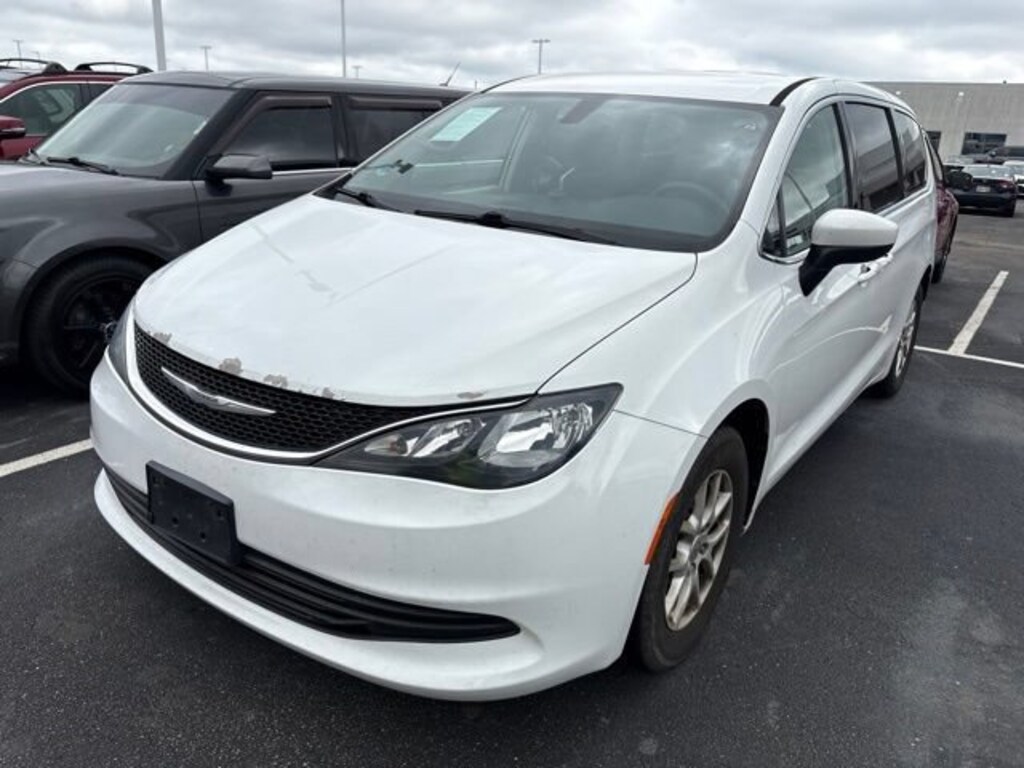 Used 2017 Chrysler Pacifica Touring Van