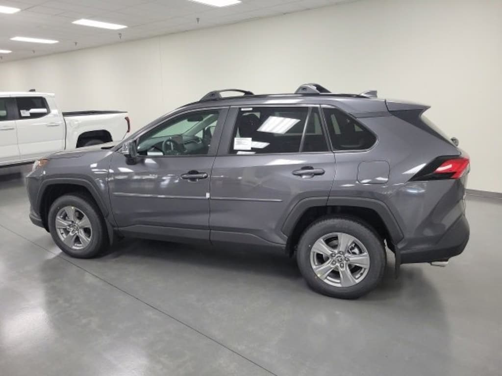 New 2025 Toyota RAV4 XLE XLE AWD SUV
