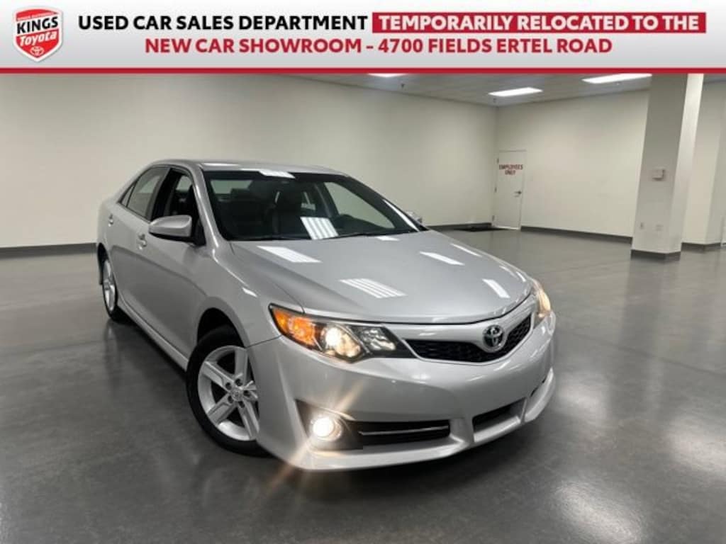 Used 2012 Toyota Camry SE Sedan