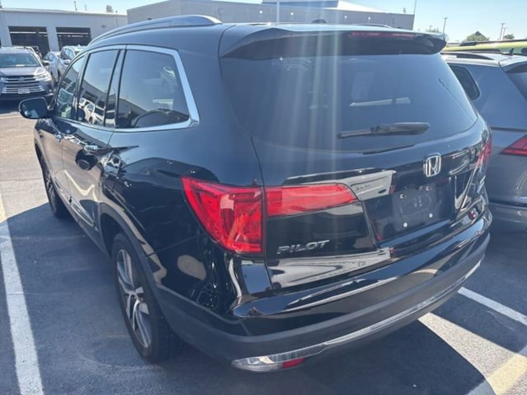 Used 2017 Honda Pilot Touring SUV