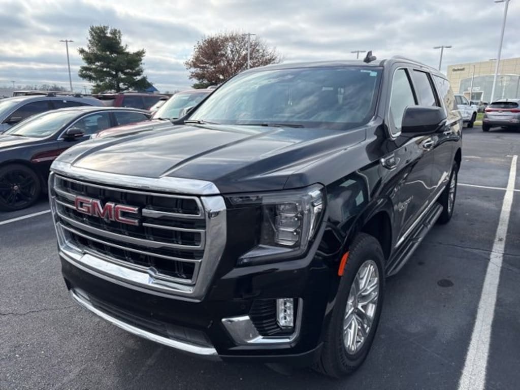 Used 2024 GMC Yukon XL SLT SUV