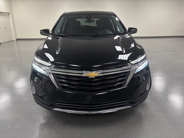 2023 Chevrolet Equinox LT photo 2