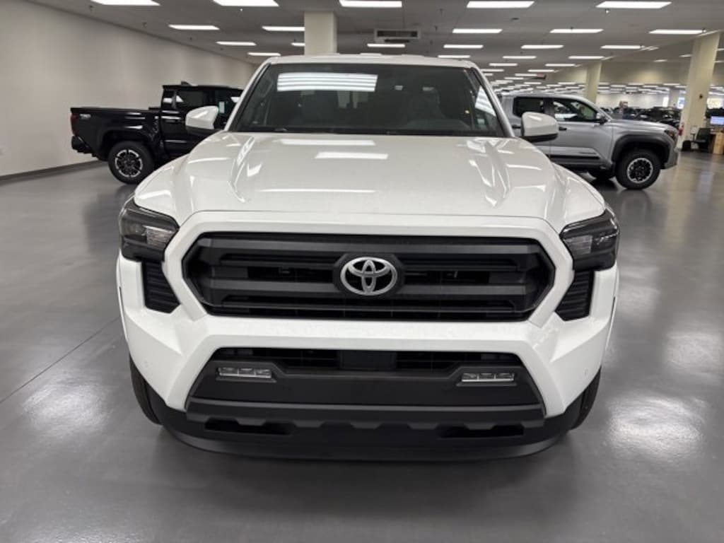 New 2025 Toyota Tacoma SR5 4X4 DOUBLE CAB