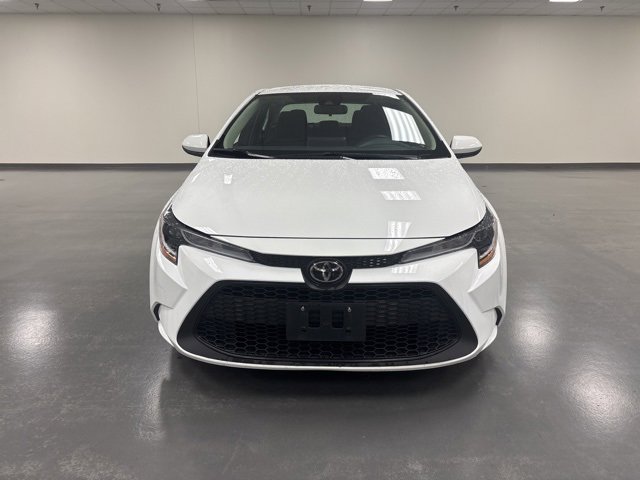 2022 Toyota Corolla LE photo 2