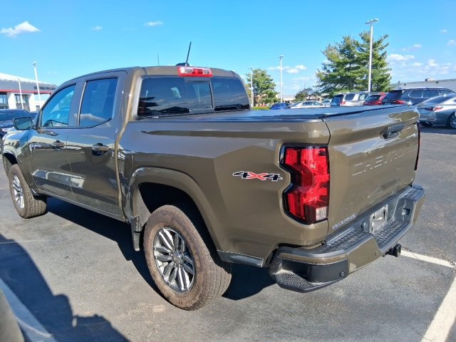 2024 Chevrolet Colorado LT photo 3
