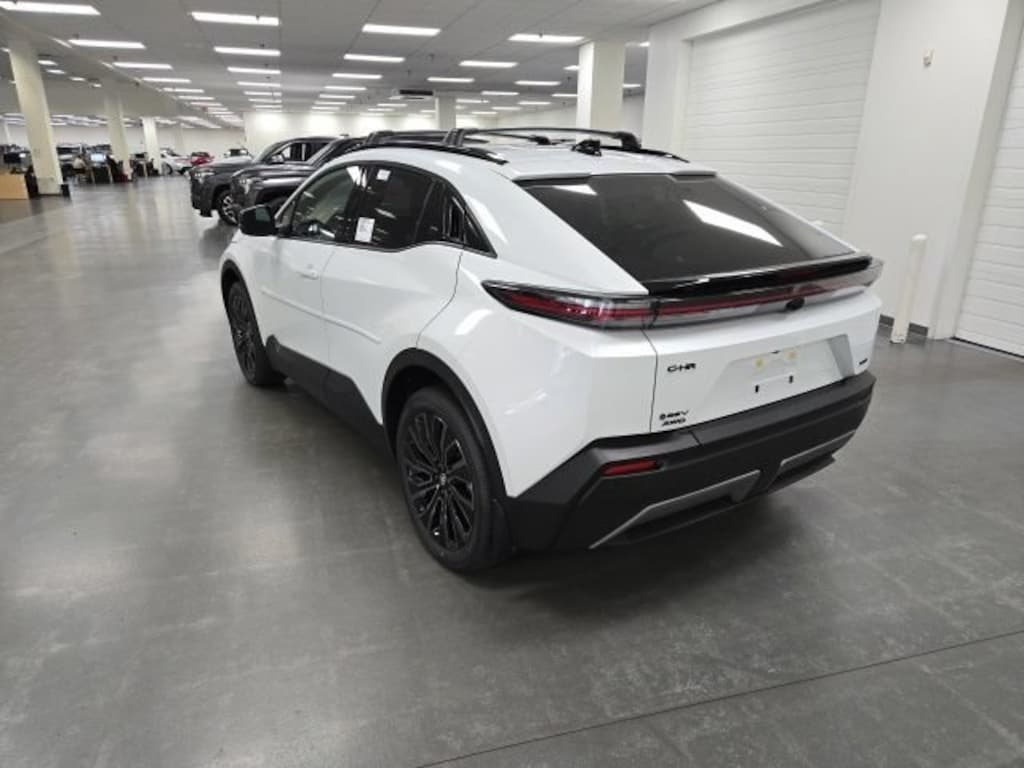 New 2026 Toyota C-HR XSE SUV