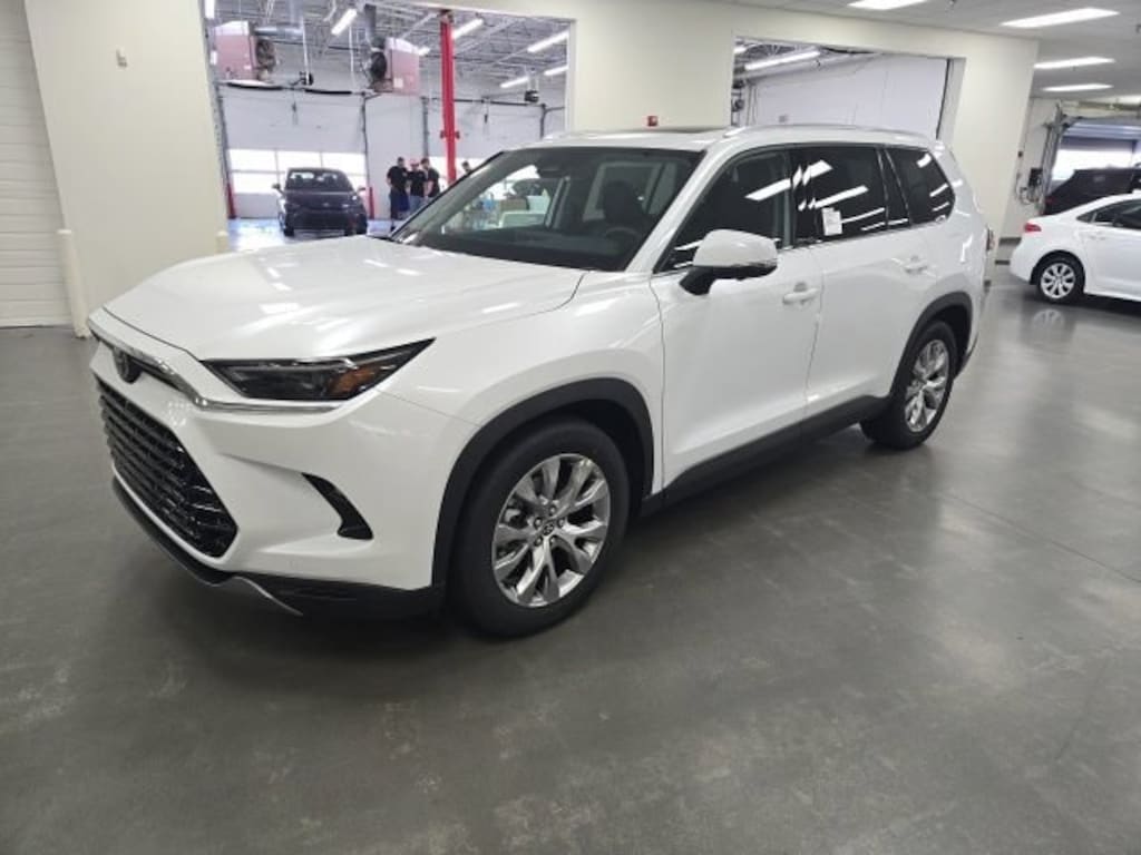 New 2026 Toyota Grand Highlander Hybrid Limited SUV