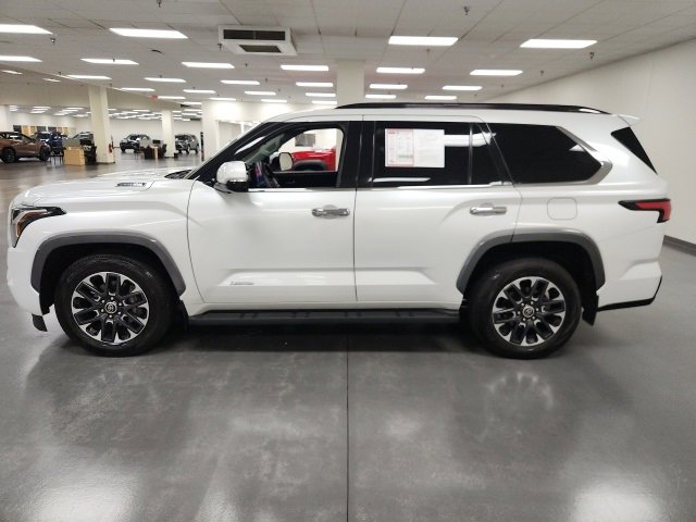 2023 Toyota Sequoia Limited photo 4