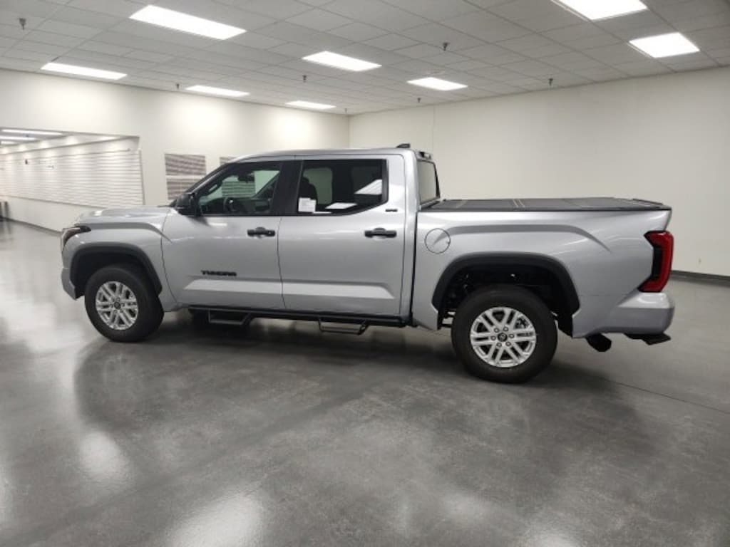 New 2026 Toyota Tundra SR5 SR5 CREWMAX 5.5
