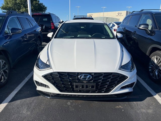 2021 Hyundai Sonata SEL photo 2