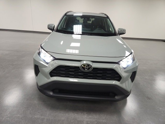 Used 2022 Toyota RAV4 XLE with VIN 2T3P1RFV0NW293498 for sale in Northfield, Minnesota