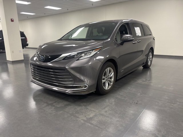 2021 Toyota Sienna Limited photo 3
