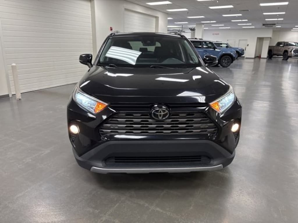 Used 2019 Toyota RAV4 Limited SUV