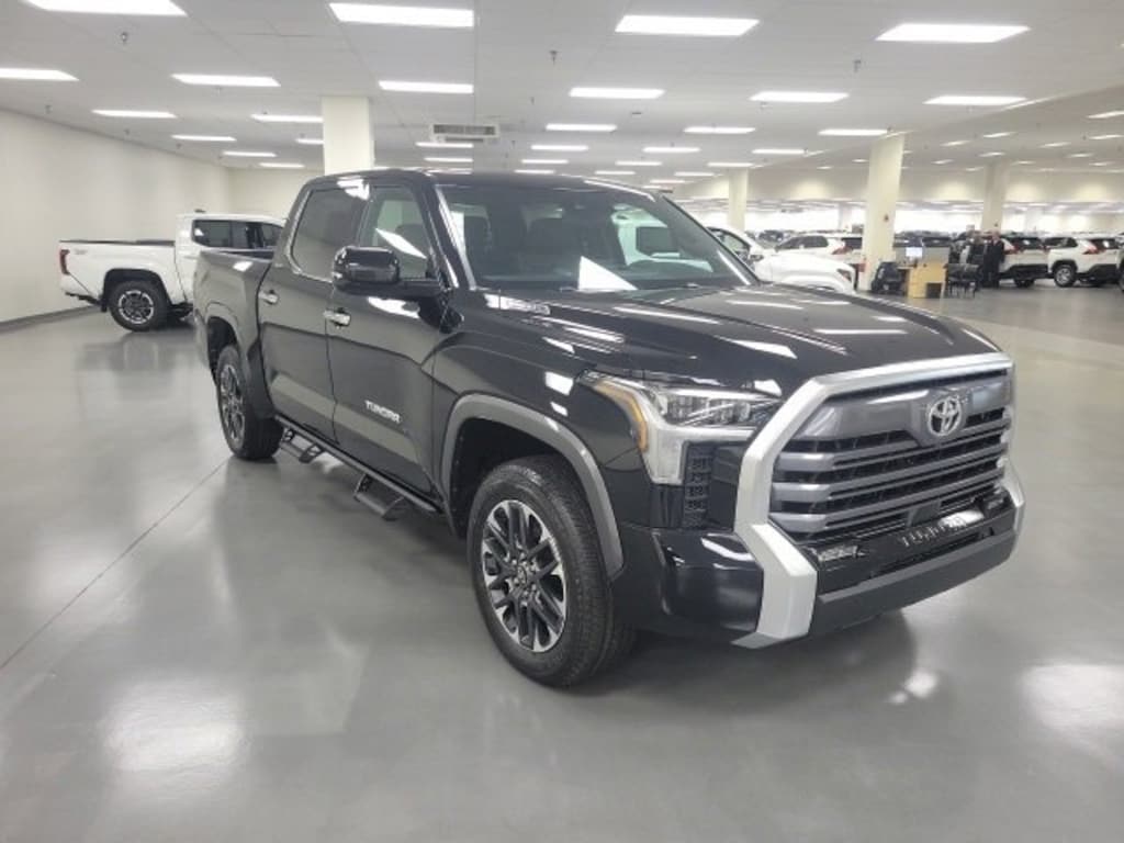 New 2026 Toyota Tundra i-FORCE MAX Limited LIMITED CREWMAX 5.5
