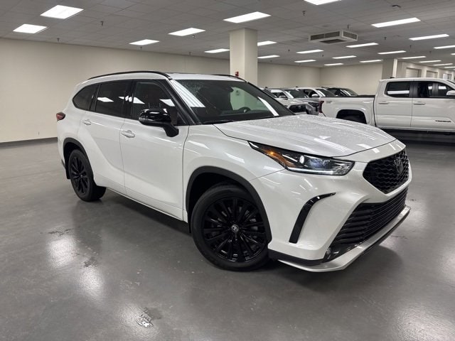 2025 Toyota Highlander SUV 