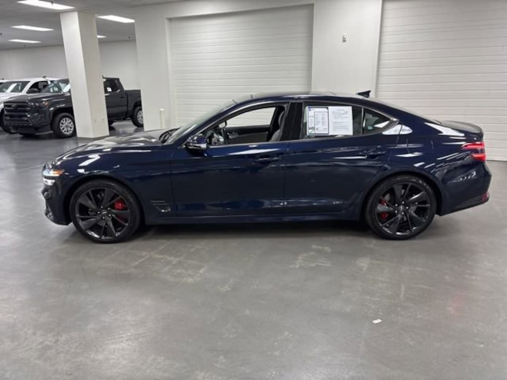 Used 2022 Genesis G70 3.3T Sedan