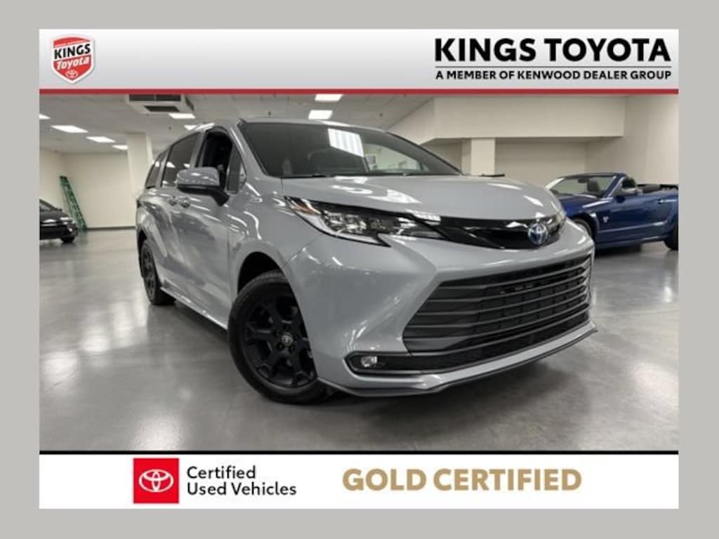 Certified 2025 Toyota Sienna Woodland Edition Van Passenger Van