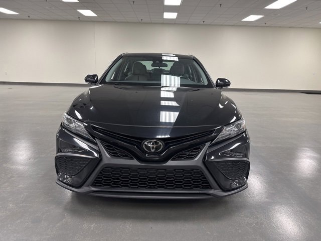 2023 Toyota Camry SE photo 2