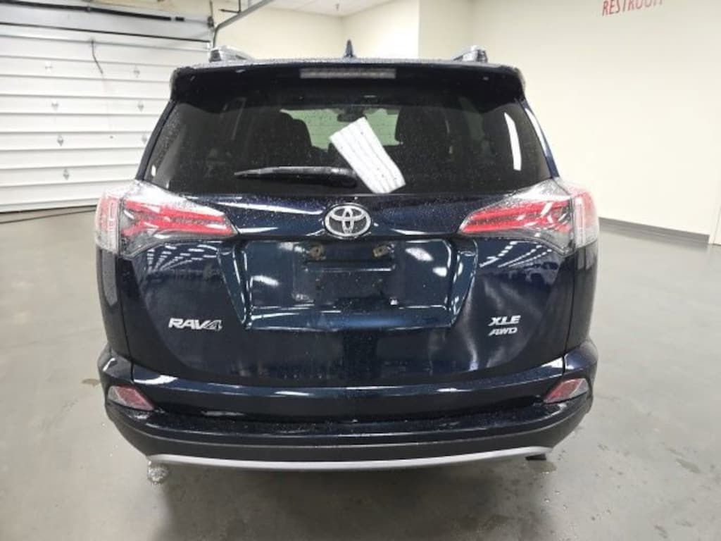 Used 2018 Toyota RAV4 XLE SUV