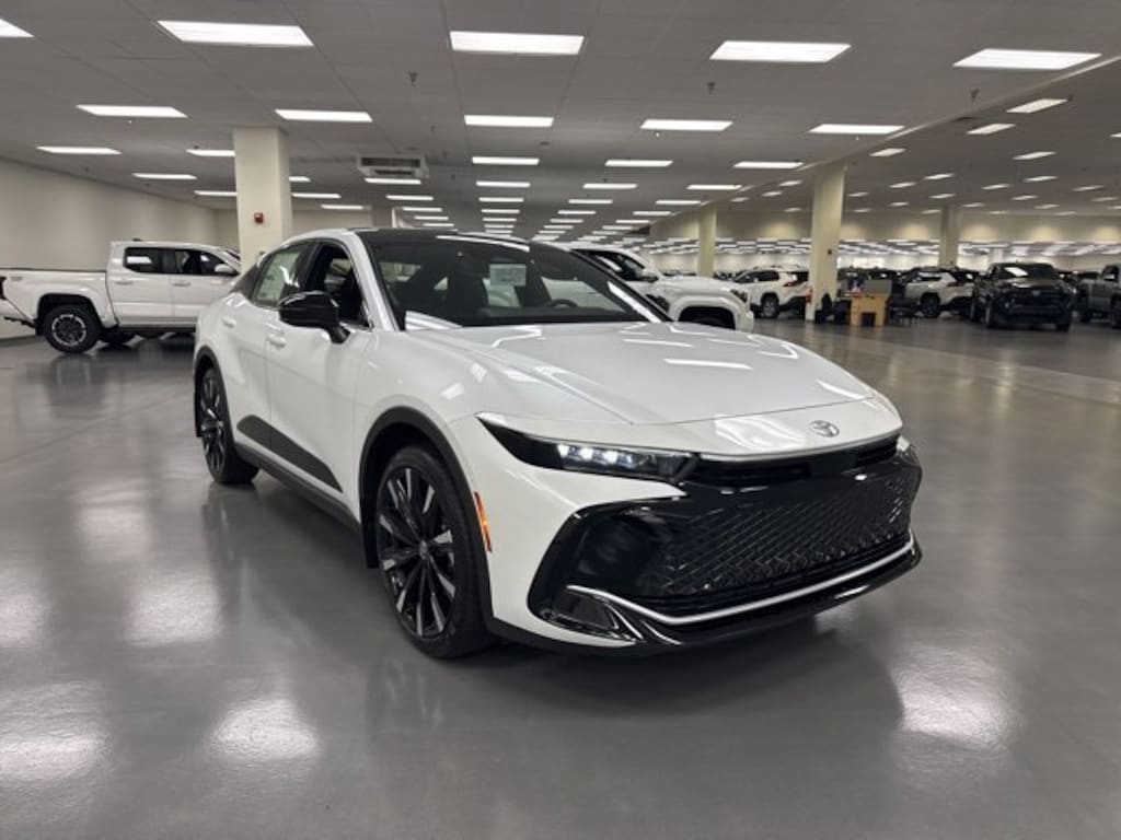 New 2026 Toyota Crown Platinum PLATINUM