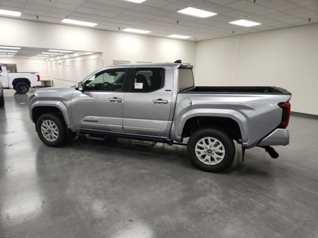 New 2025 Toyota Tacoma SR5 4X4 DOUBLE CAB