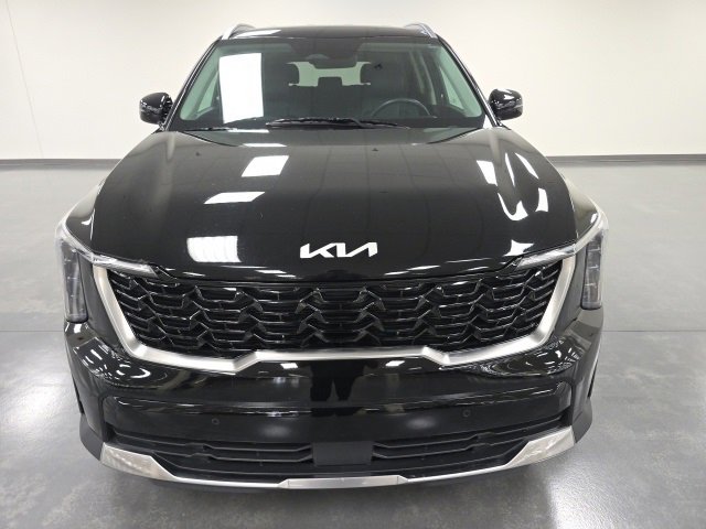 2024 Kia Sorento S photo 2