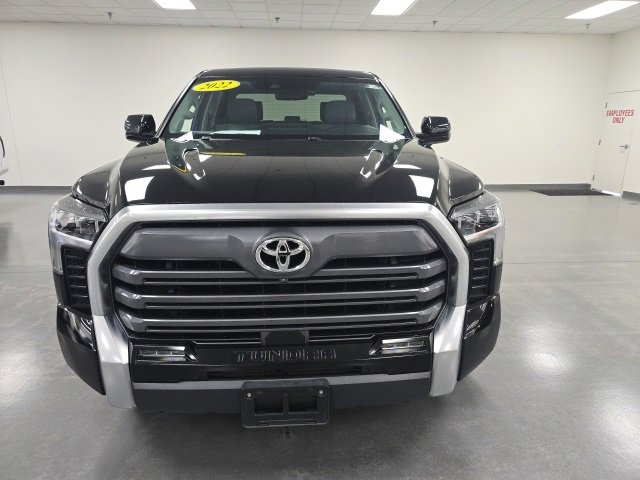 2022 Toyota Tundra Limited CrewMax photo 2