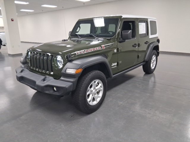 2021 Jeep Wrangler Unlimited Islander photo 3