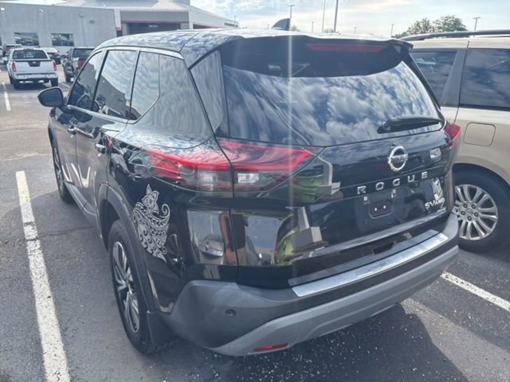Used 2021 Nissan Rogue SV SUV